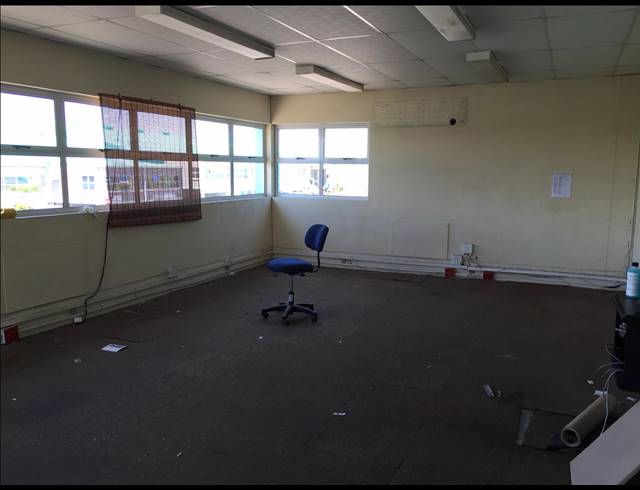 800M² FACTORY TO LET IN PAROW CENTRAL